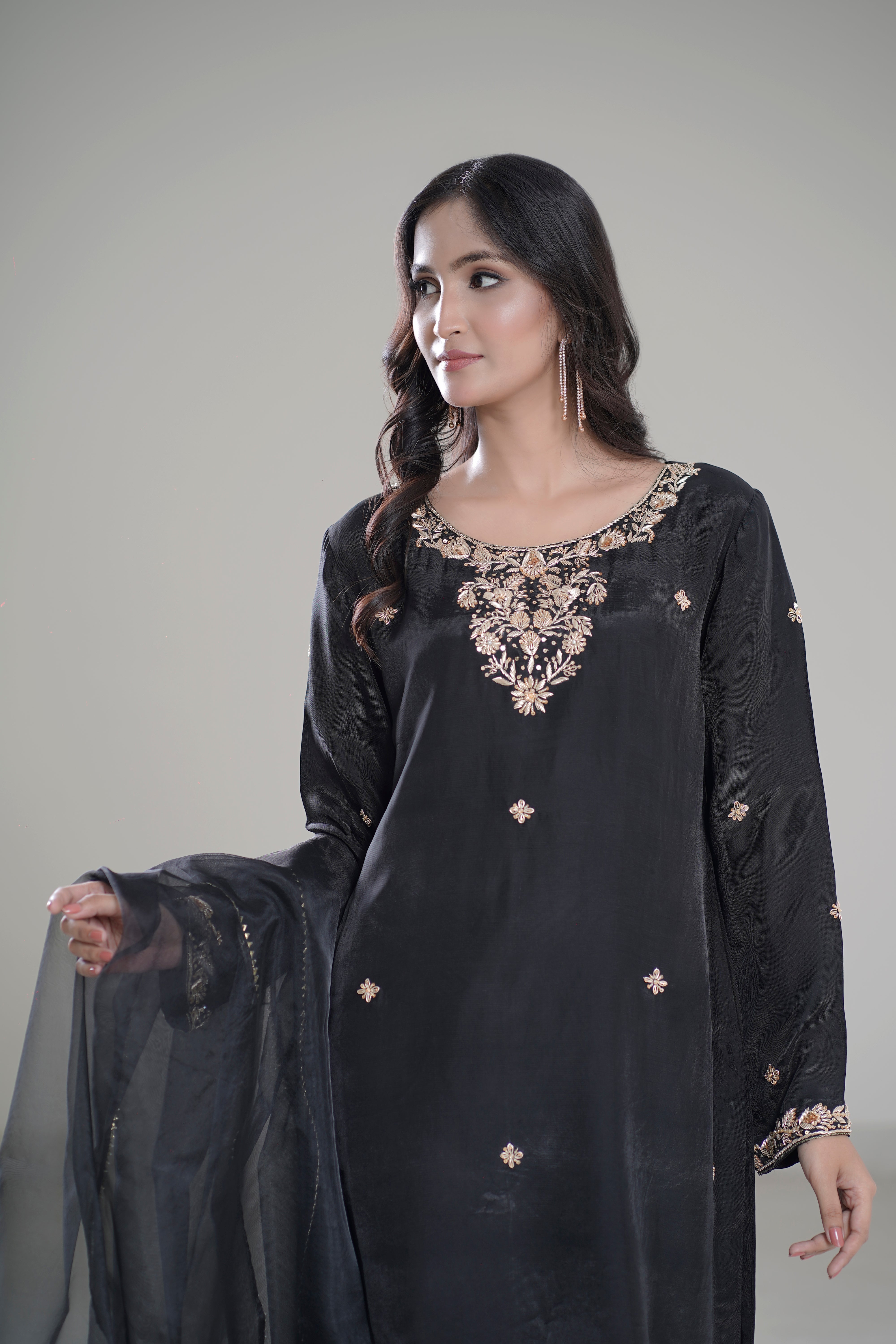 The Luxury Gilded Embroidery in  ب Design