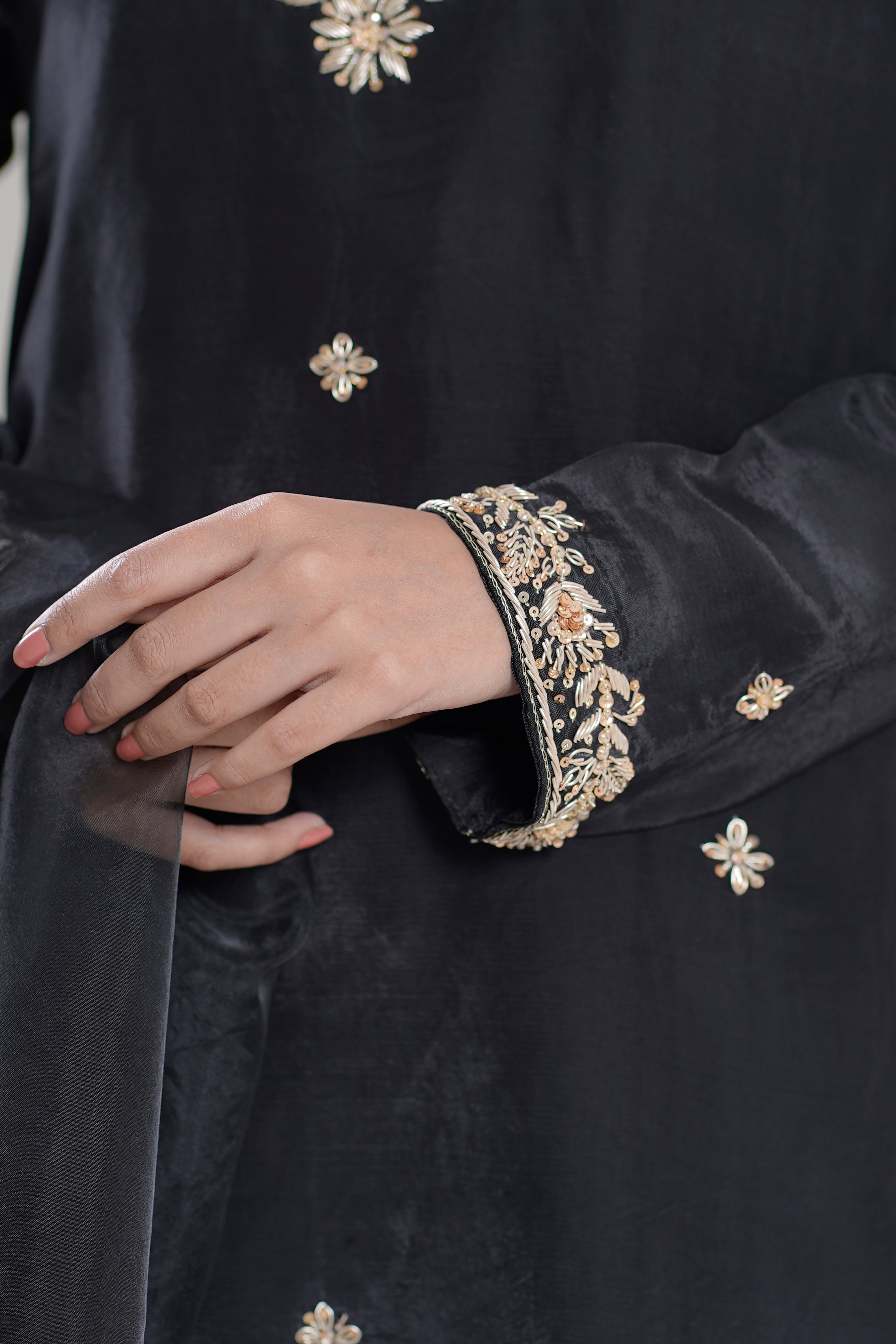 The Luxury Gilded Embroidery in  ب Design