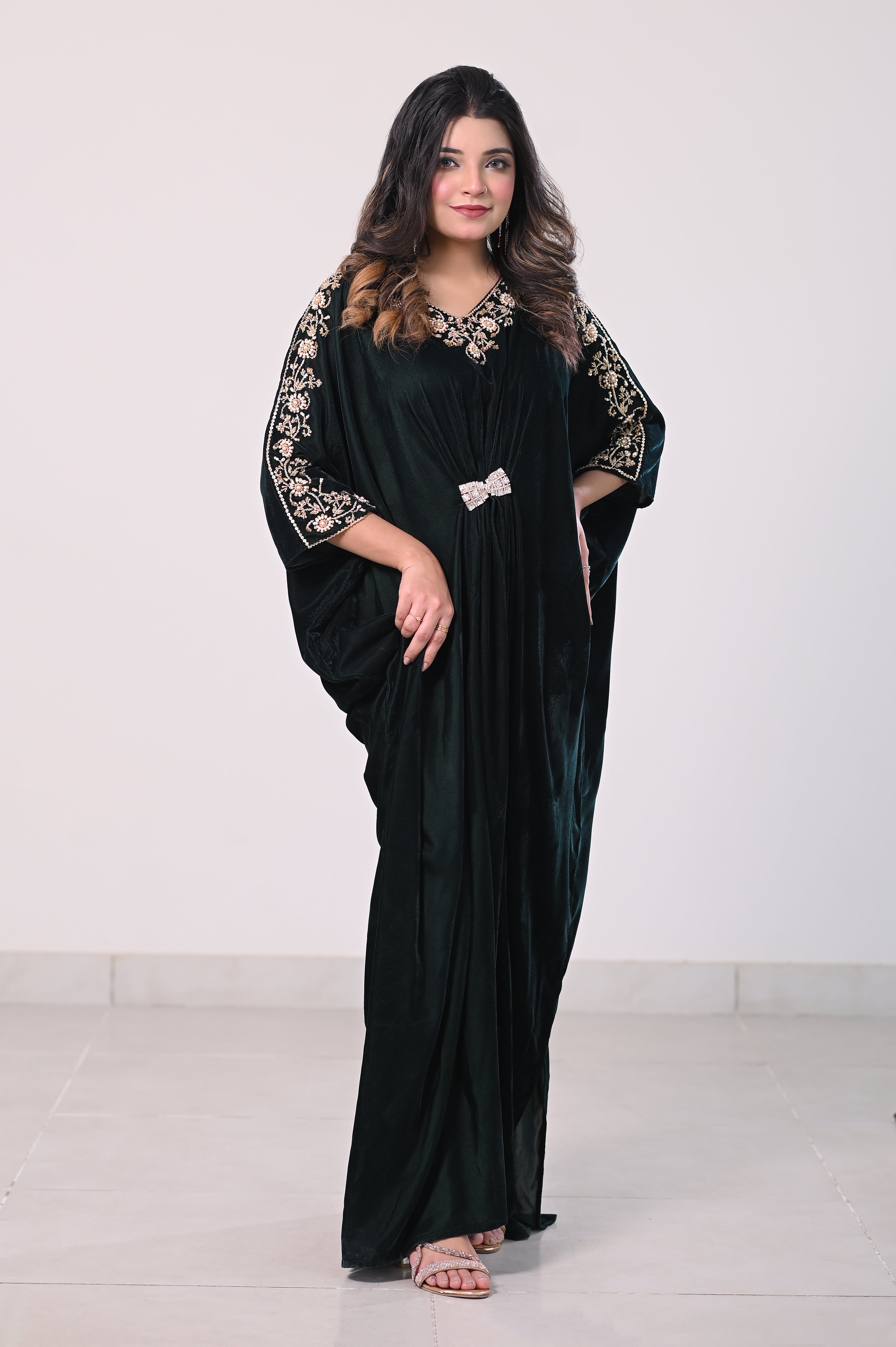 The Aure Embroidered Kaftan "Mehr-e-Green