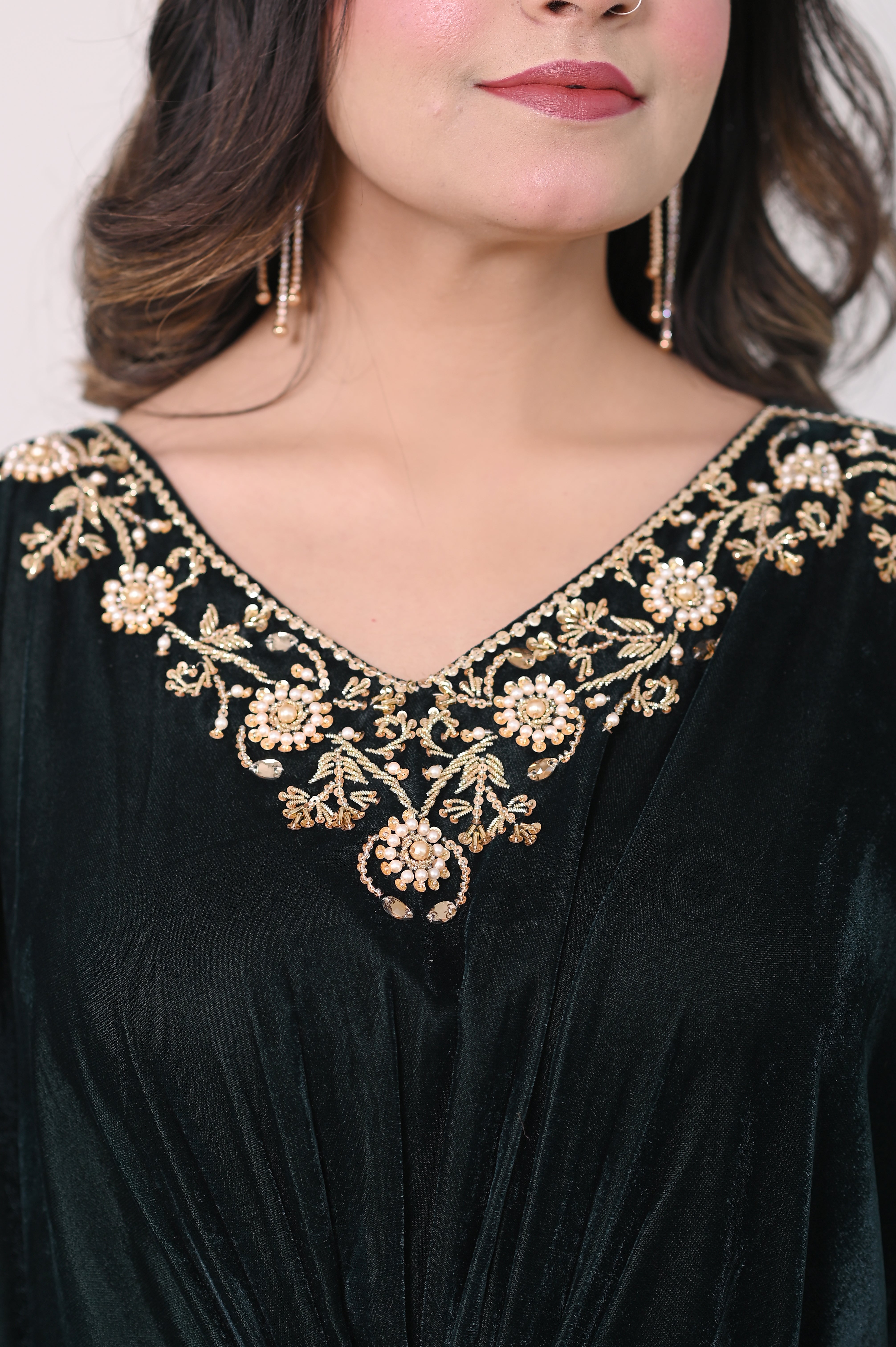 The Aure Embroidered Kaftan "Mehr-e-Green