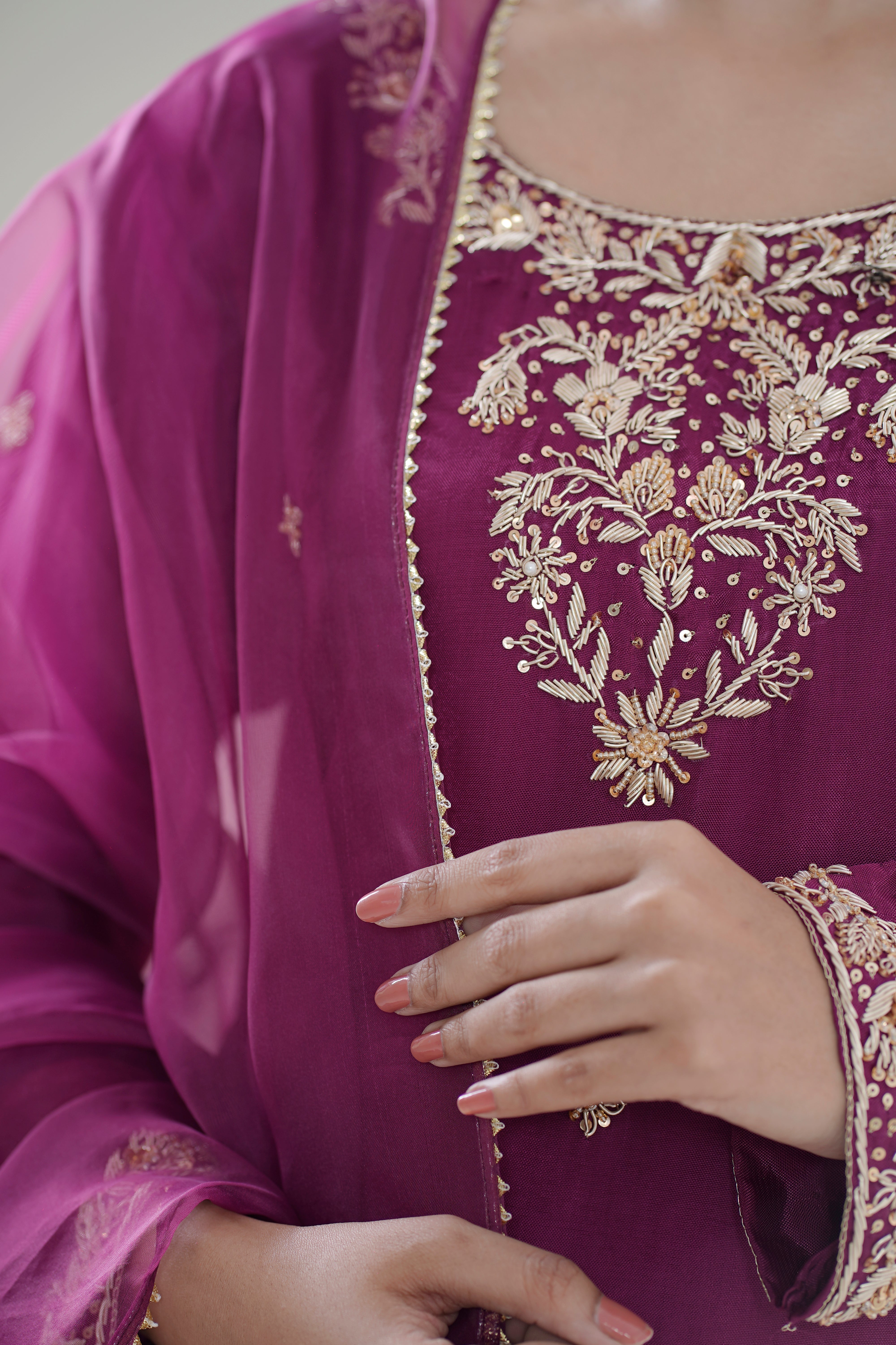 The Luxury Gilded Embroidery in  ب Design