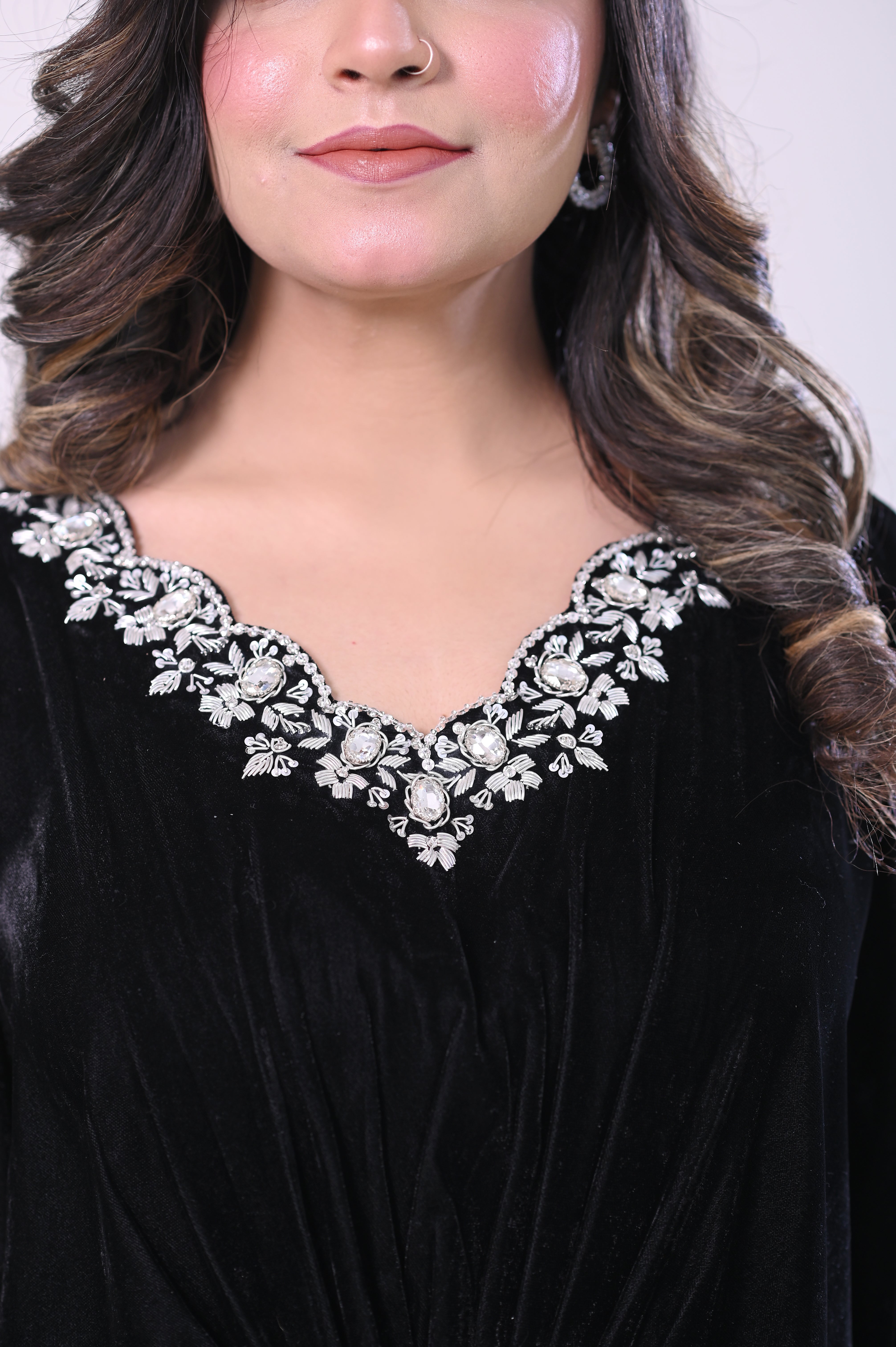 L’Artisan Embroidered Kaftan with Cutwork Neck