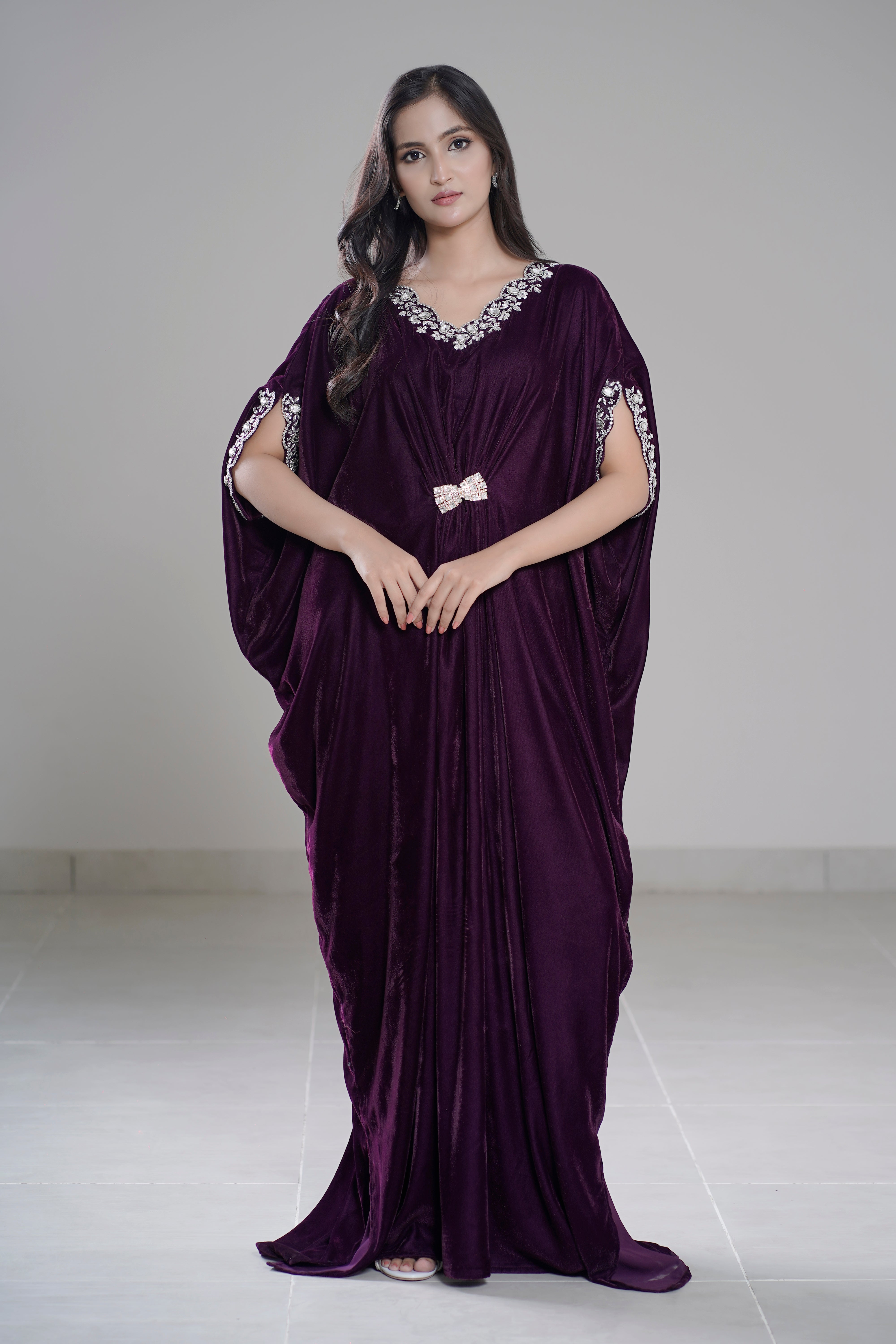 L’Artisan Embroidered Kaftan with Cutwork Neck