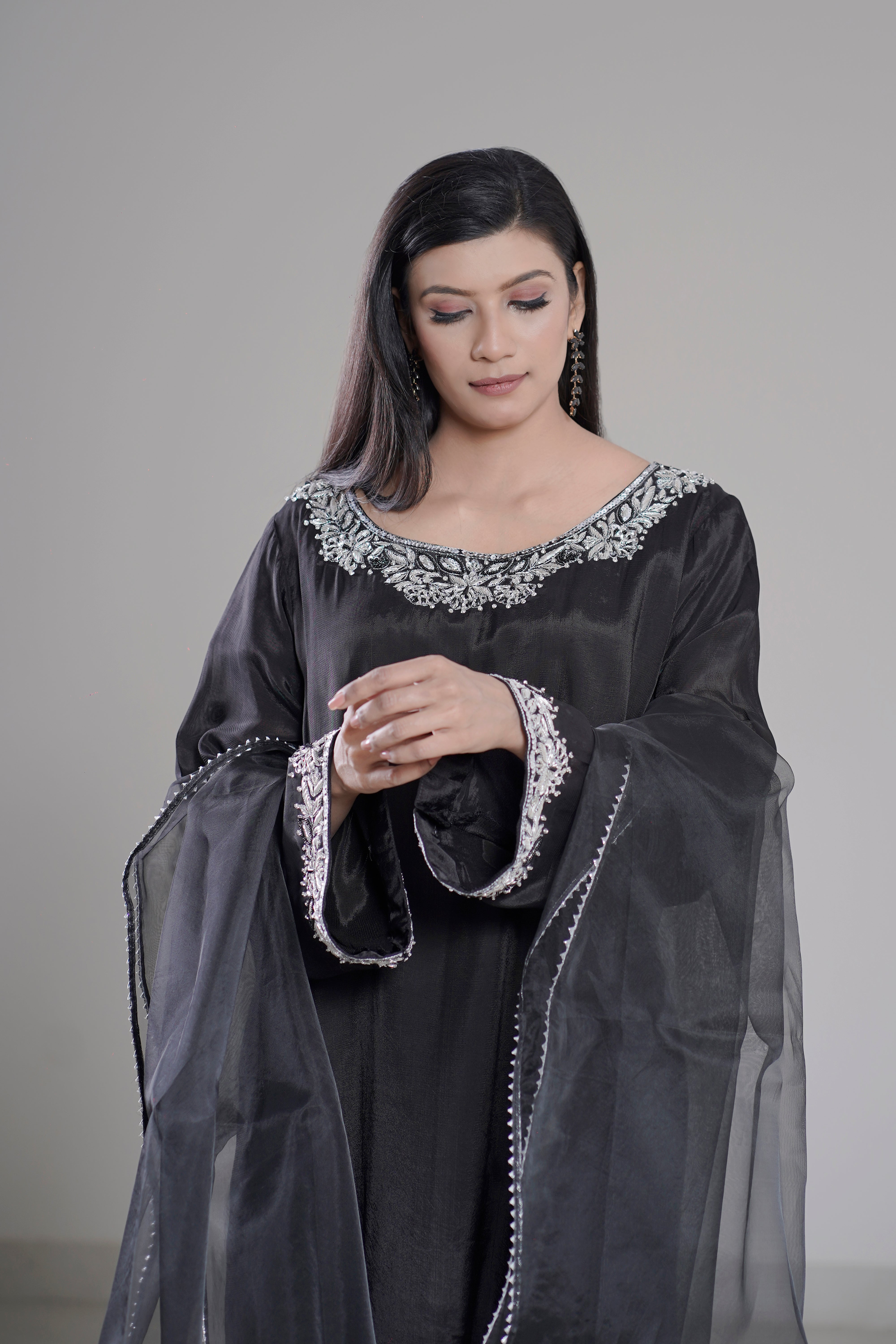 Aurythé — Luxury Embroidered Shalwar Kameez
