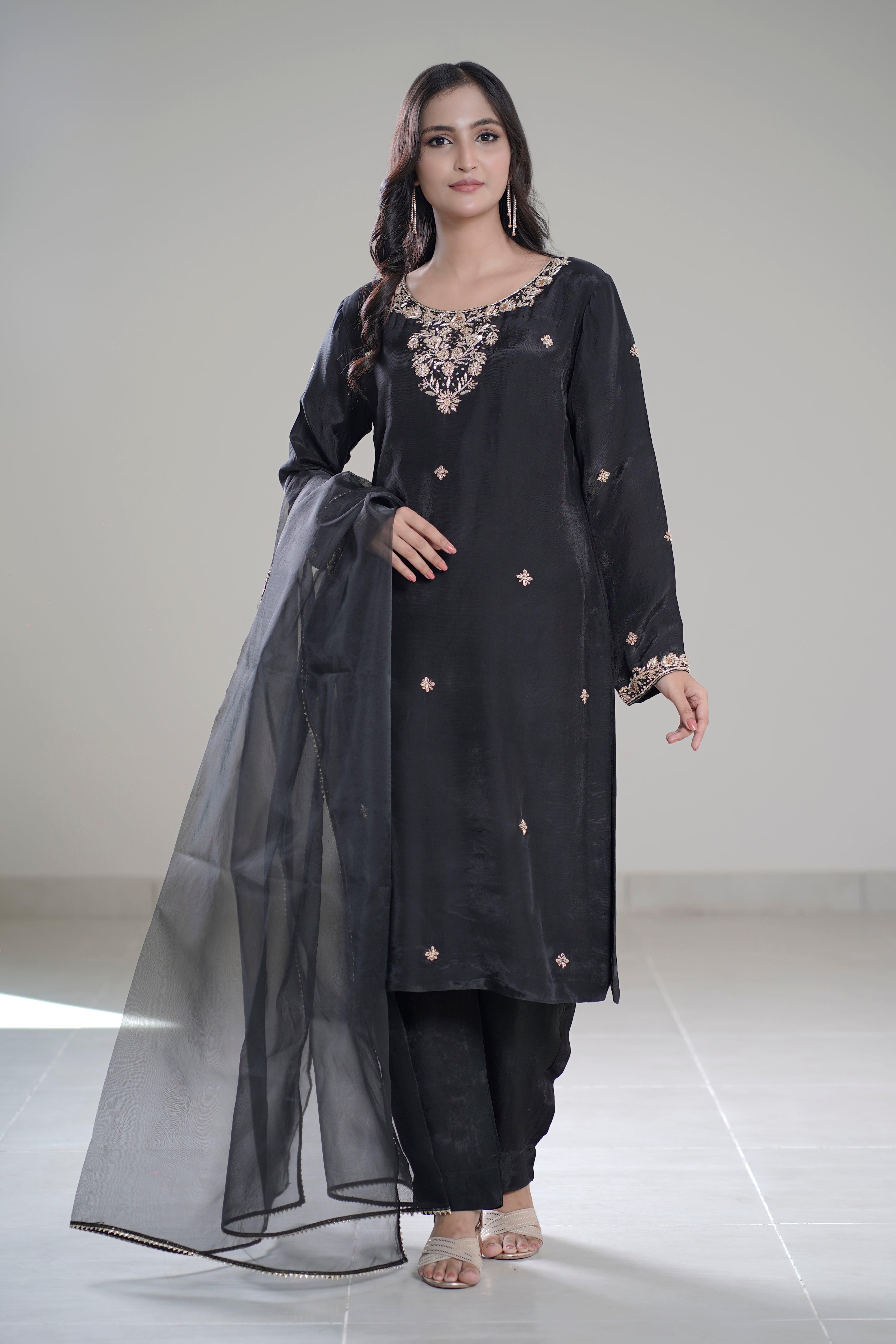 The Luxury Gilded Embroidery in  ب Design