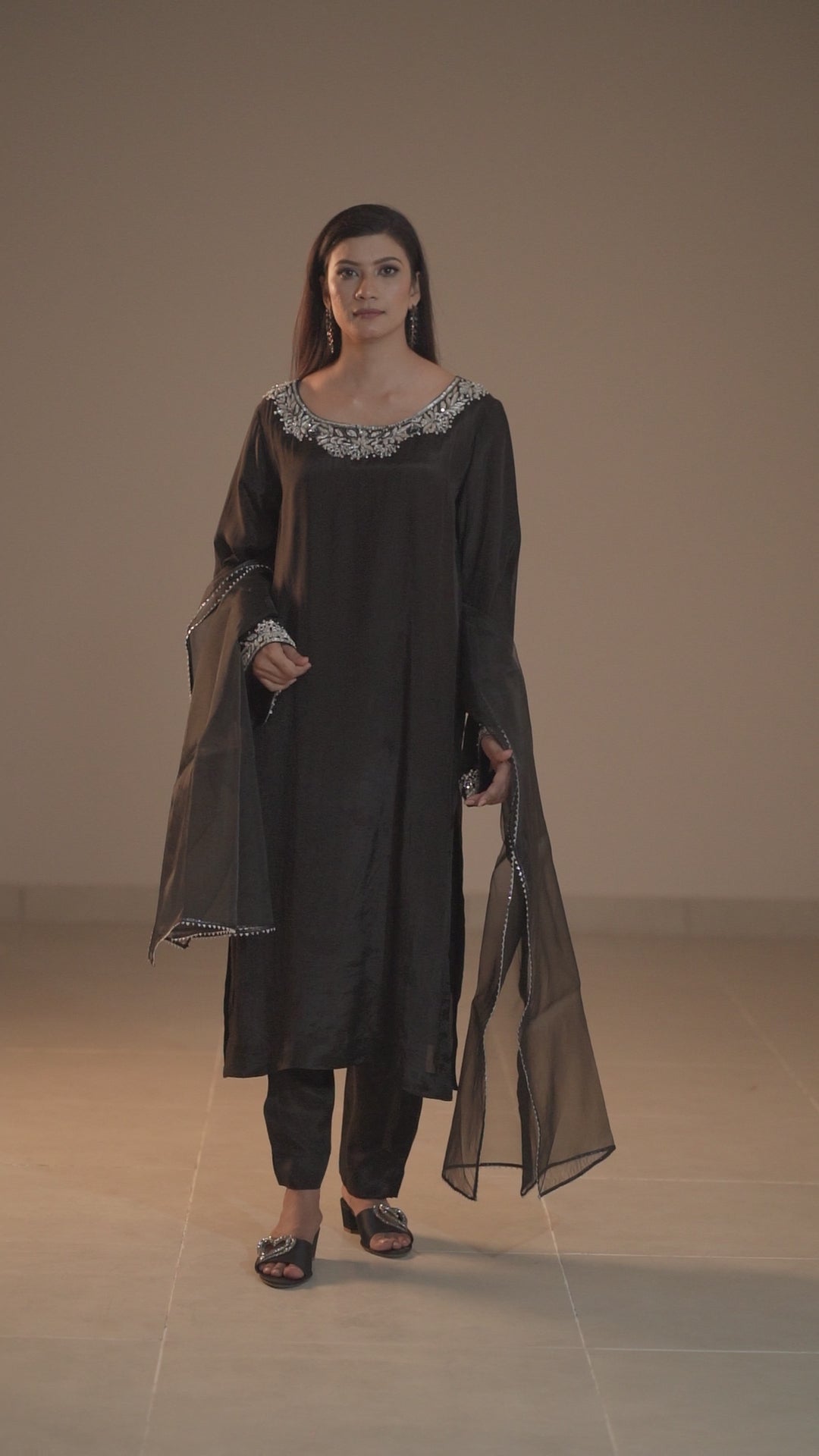 Aurythé — Luxury Embroidered Shalwar Kameez